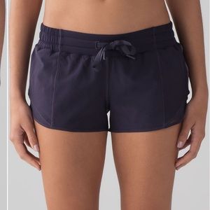 Lulemon Hotty Hot 2.5” Short in Black